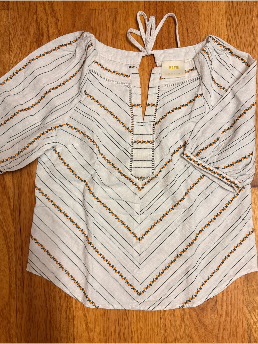 Anthropologie Maeve cream Embroidered top